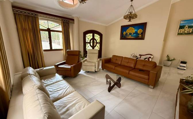 Villa for Sale Bellavista 090708, Guayaquil. Photo#10 Villa for Sale Bellavista 090708, Guayaquil. Photo#10