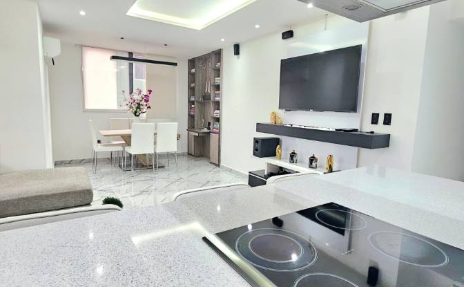 Apartment for Sale Av Bolivar, Lecheria 6016. Photo#2 Apartment for Sale Av Bolivar, Lecheria 6016. Photo#2