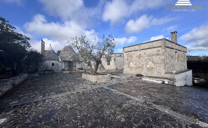 Villa for Sale Contrada S Salvatore. Photo#4 Villa for Sale Contrada S Salvatore. Photo#4