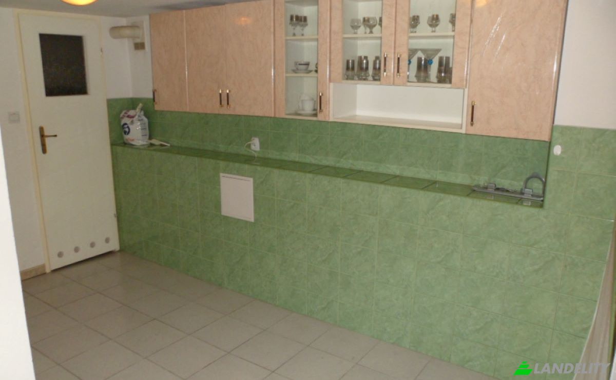 Single Family Home for Sale BronisLawa Czecha 4B, 04-555 Warszawa, Warsaw, Masovian Voivodeship, Poland. Photo 10