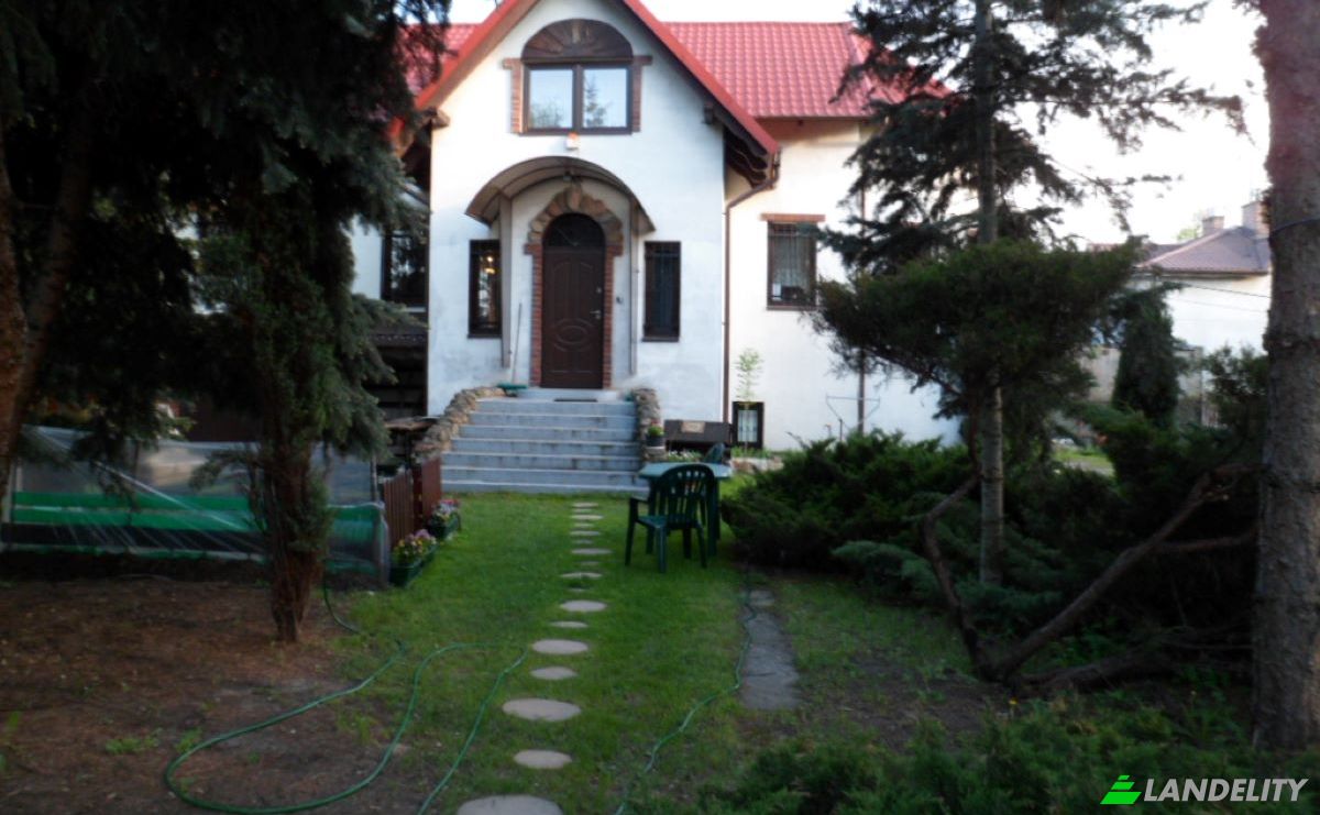 Single Family Home for Sale BronisLawa Czecha 4B, 04-555 Warszawa, Warsaw, Masovian Voivodeship, Poland. Photo 1
