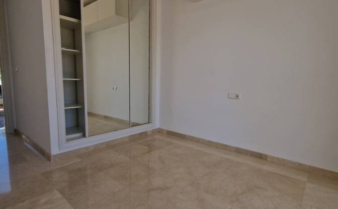 Apartment for Sale C Jose Orbaneja, Calahonda. Photo#16 Apartment for Sale C Jose Orbaneja, Calahonda. Photo#16