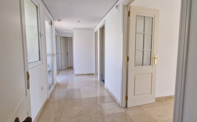 Apartment for Sale C Jose Orbaneja, Calahonda. Photo#22 Apartment for Sale C Jose Orbaneja, Calahonda. Photo#22