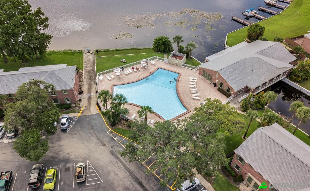 Townhouse for Sale 520 Georgetown Dr, Casselberry, Seminole County, Florida, United States, FL 32707, USA. Photo 10