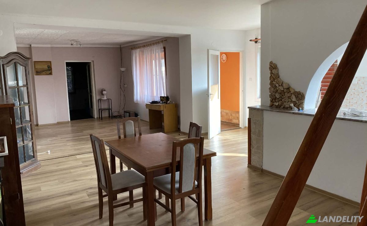 Casa de una sola familia en venta Tokaj, Tokaj District, Borsod-Abauj-Zemplen, Hungary, Szechenyi stny 13, 3910 Hungary. Foto 2
