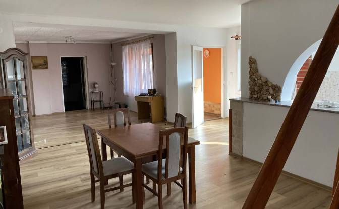 Casa de una sola familia en venta Tokaj. Foto#2