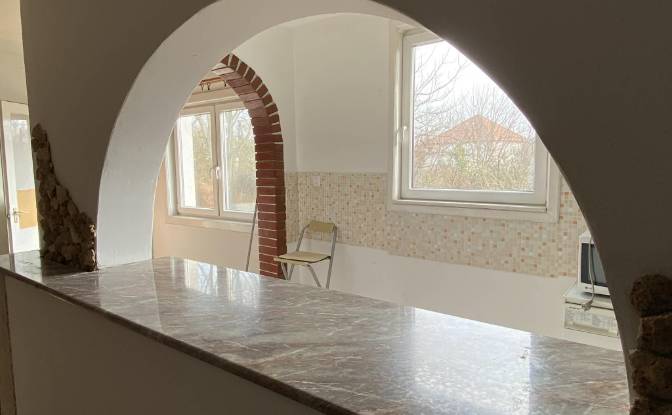 Casa de una sola familia en venta Tokaj. Foto#3