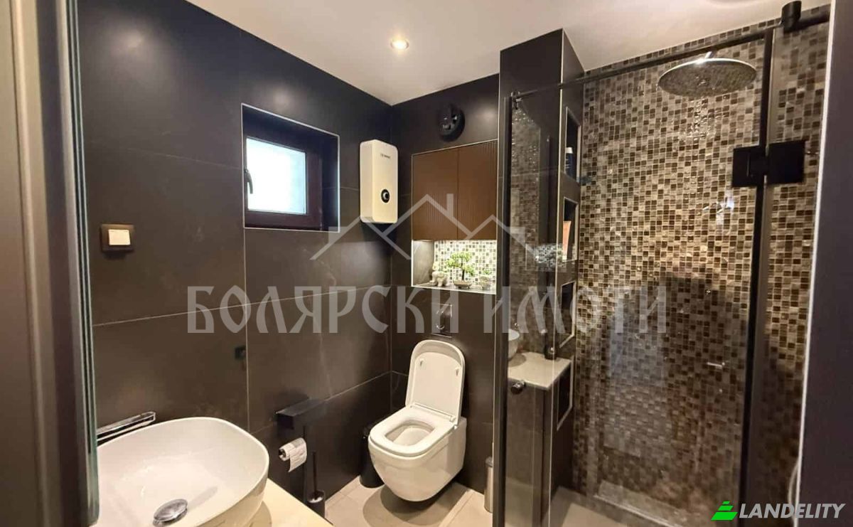 Rijtjeshuis Te koop gk Varusha, north, ul Panayot Tipografov 52, 5000 Veliko Tarnovo, Veliko Tarnovo, Veliko Tarnovo Municipality, Veliko Tarnovo Province, Bulgaria. Foto 11
