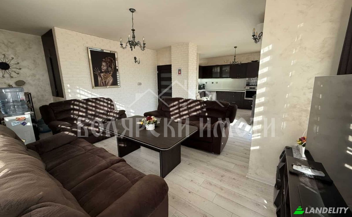 Rijtjeshuis Te koop gk Varusha, north, ul Panayot Tipografov 52, 5000 Veliko Tarnovo, Veliko Tarnovo, Veliko Tarnovo Municipality, Veliko Tarnovo Province, Bulgaria. Foto 6
