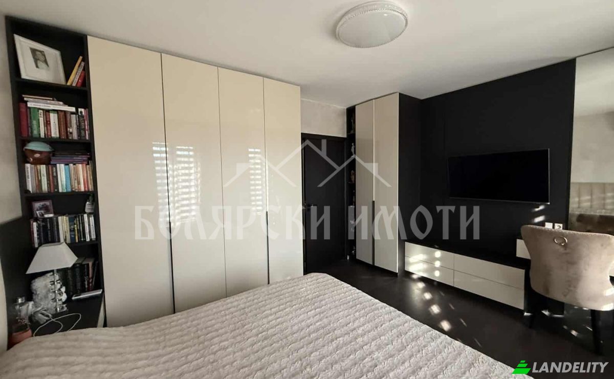 Rijtjeshuis Te koop gk Varusha, north, ul Panayot Tipografov 52, 5000 Veliko Tarnovo, Veliko Tarnovo, Veliko Tarnovo Municipality, Veliko Tarnovo Province, Bulgaria. Foto 8