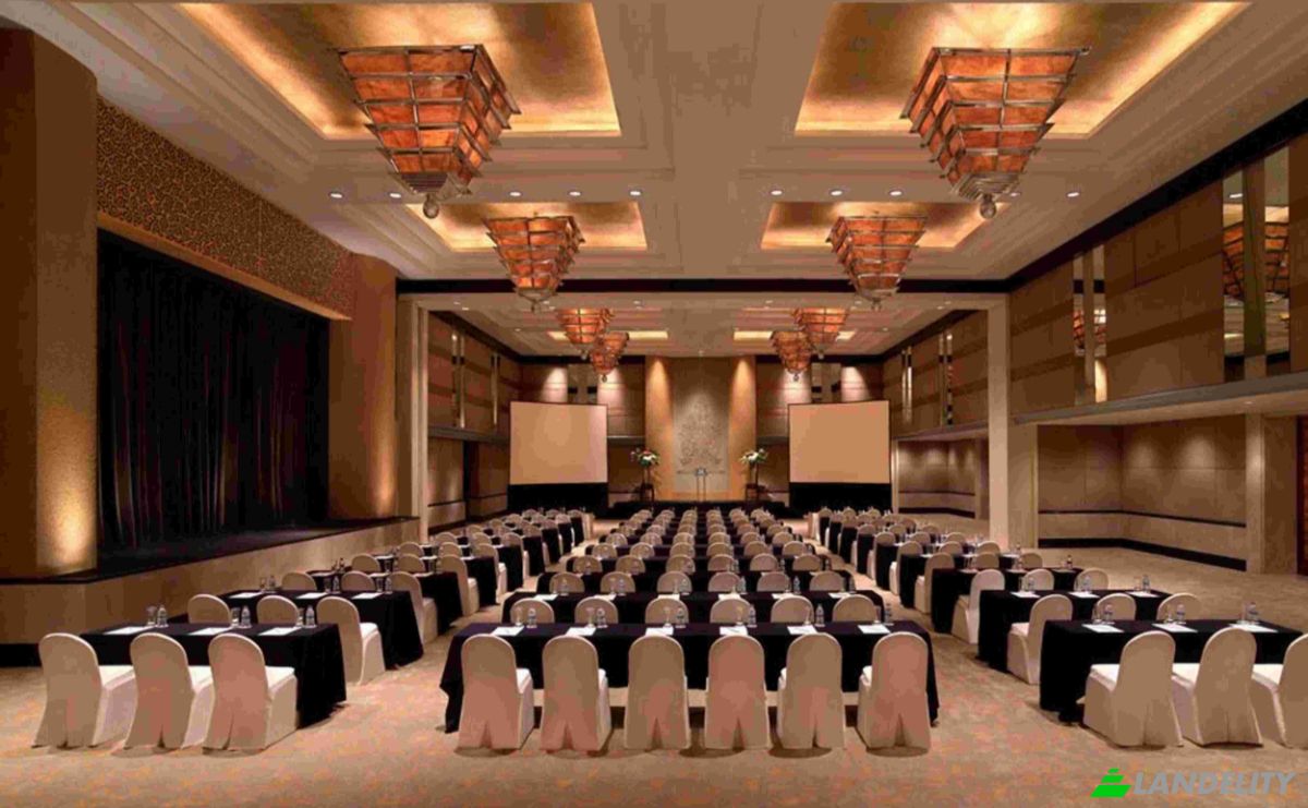 Hotel for Sale Plaza Indonesia Level 1, RT9 RW5, Gondangdia, Kec Menteng, Kota Jakarta Pusat, Daerah Khusus Ibukota Jakarta 10350, Central Jakarta, Central Jakarta City, Jakarta, Indonesia. Photo 13