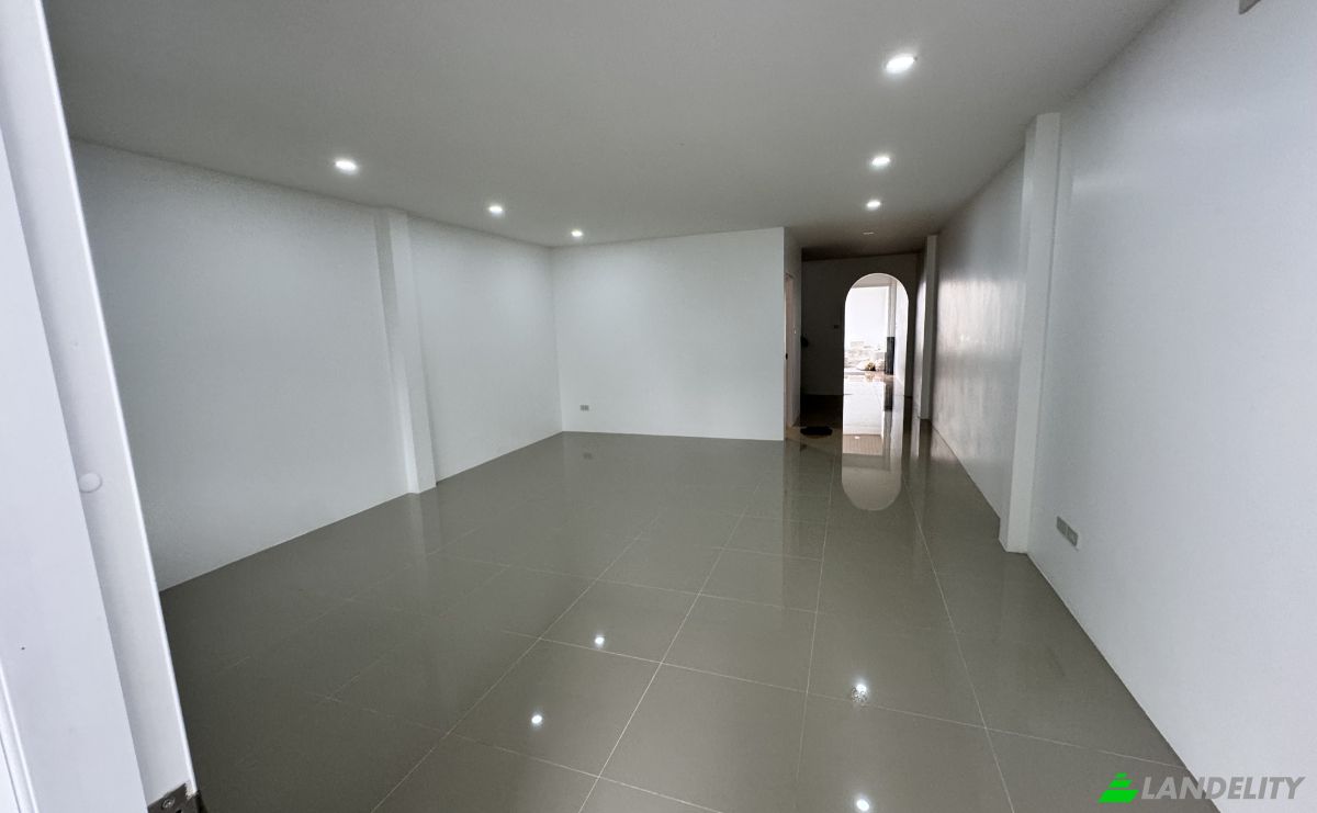 Moradia à venda 53 16 Soi Sukniran 5, Tambon Wichit, Amphoe Mueang Phuket, Chang Wat Phuket 83000, Wichit, Mueang Phuket District, Phuket, Thailand. foto 16