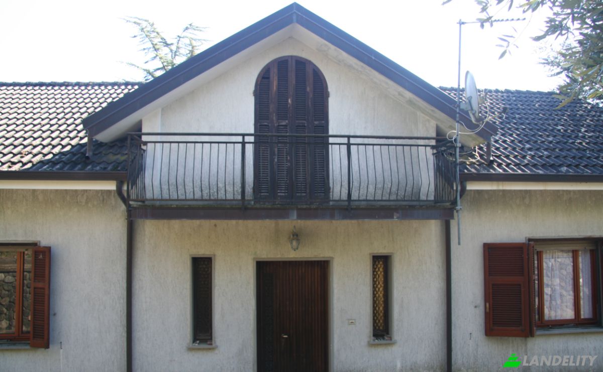 Villa for Sale Case Sparse Calcinara, 19020 Sesta Godano SP, Sesta Godano, Province of La Spezia, Liguria, Italy. Photo 6
