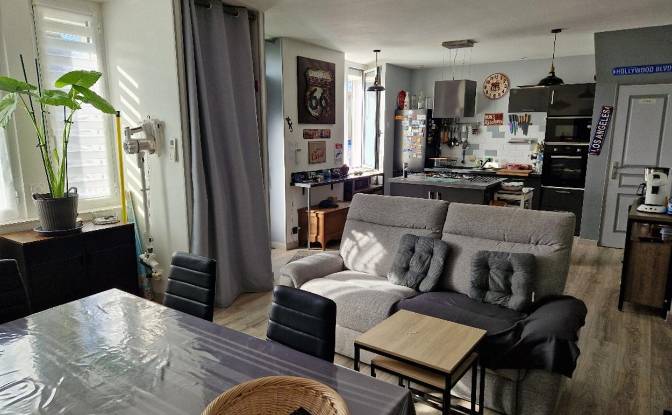 Townhouse for Sale 28 Rue de la Republique. Photo#6 Townhouse for Sale 28 Rue de la Republique. Photo#6