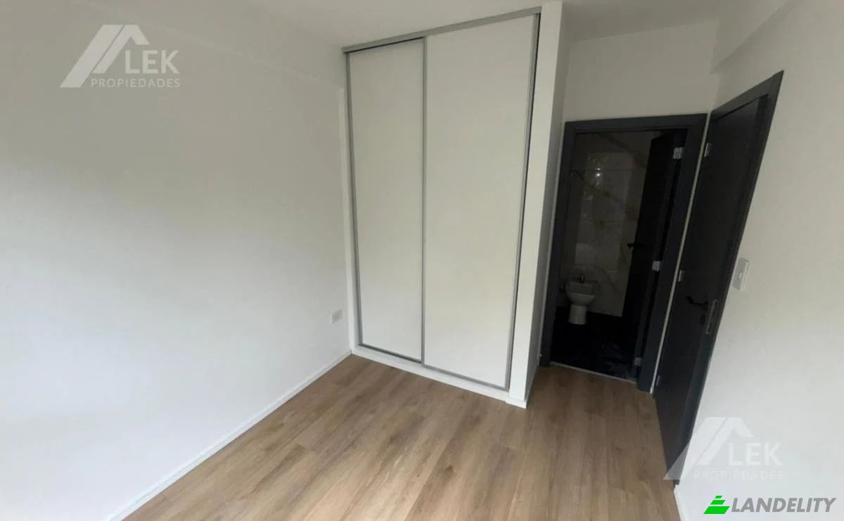 Apartment for Sale Buenos Aires, Comuna 15, Argentina, Campillo 2812, C1427DCJ Cdad Autonoma de Buenos Aires. Photo 3