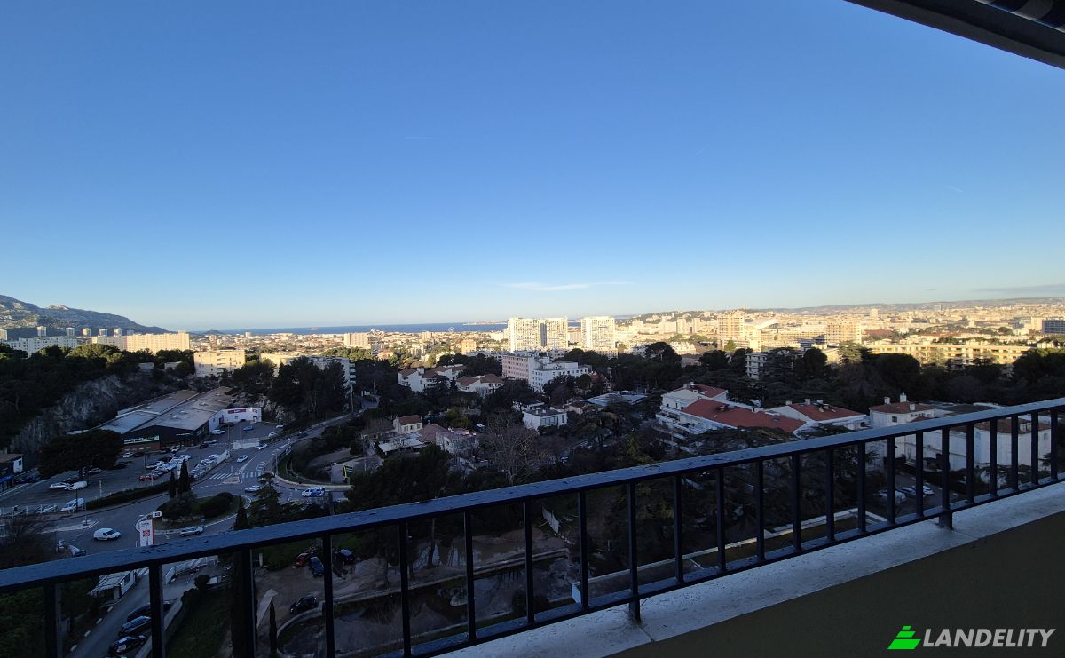 Apartment for Sale 83 Bd du Redon, 13009 Marseille, Marseille, Bouches-du-Rhone, Provence-Alpes-Cote dAzur, France. Photo 1