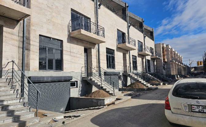 Triplex for Sale 17 17Bagrevand St, Yerevan. Photo#2
