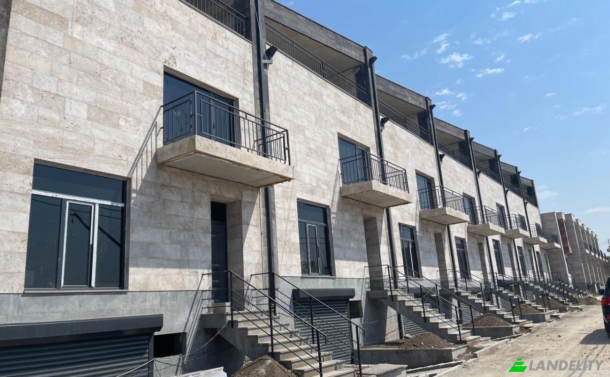 Triplex for Sale 17 17Bagrevand St, Yerevan, Nor-Nork, Armenia. Photo 3