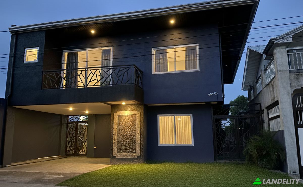 Villa for Sale Sampaguita, Lungsod ng Batangas, 4200 Batangas, Batangas, Calabarzon, Philippines. Photo 1