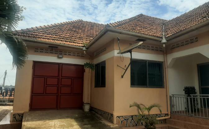 Single Family Home for Sale Dan Bahingire Rd. Photo#4 Single Family Home for Sale Dan Bahingire Rd. Photo#4