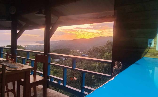 Restaurant for Sale - Coxen Hole, Honduras