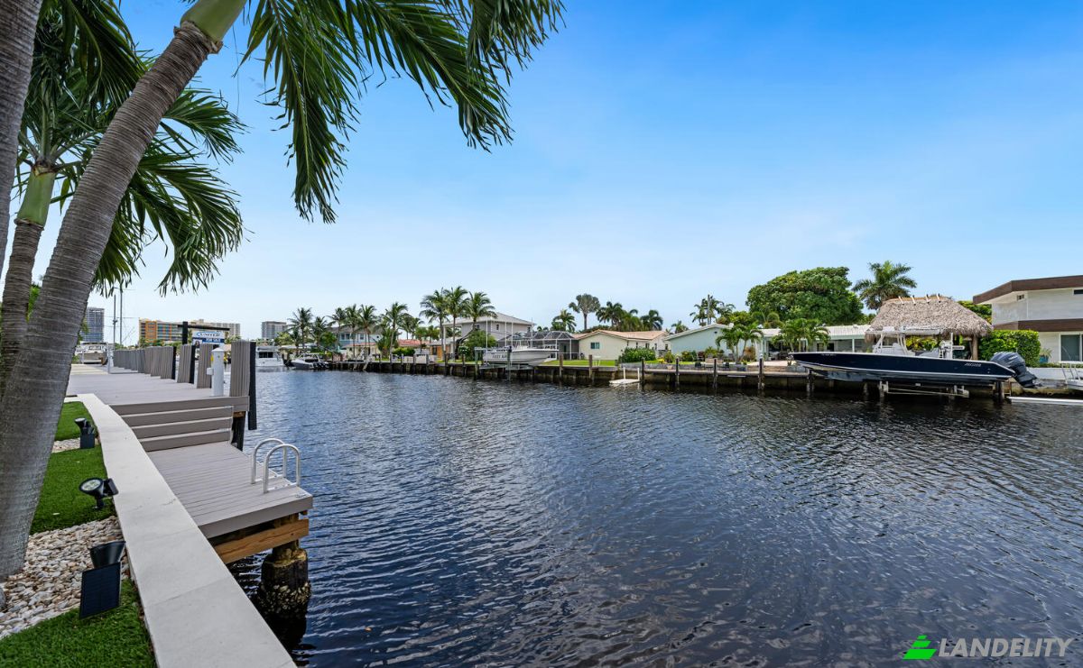 Single Family Home for Sale 2712 NE 12th St, Pompano Beach, Broward County, Florida, United States, FL 33062, USA. Photo 14
