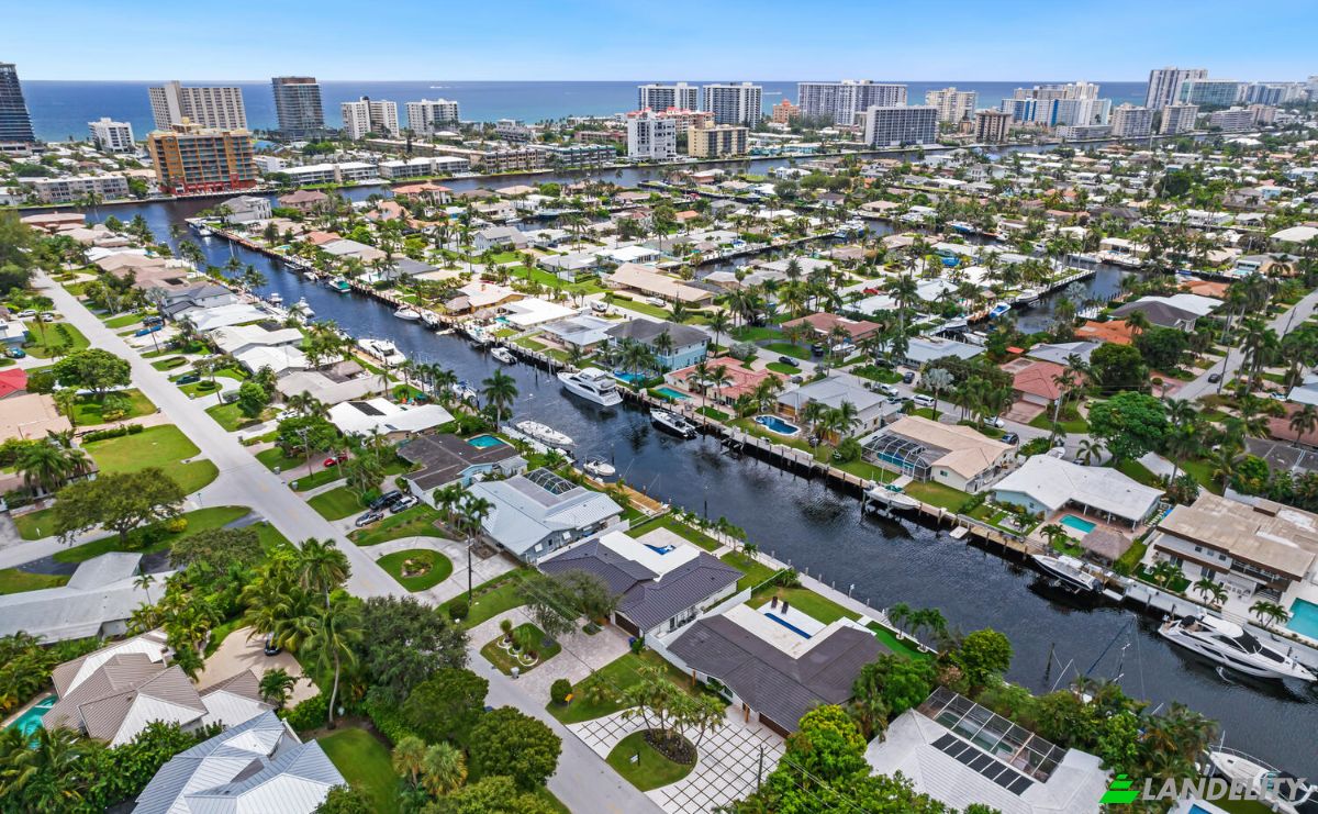 Single Family Home for Sale 2712 NE 12th St, Pompano Beach, Broward County, Florida, United States, FL 33062, USA. Photo 7