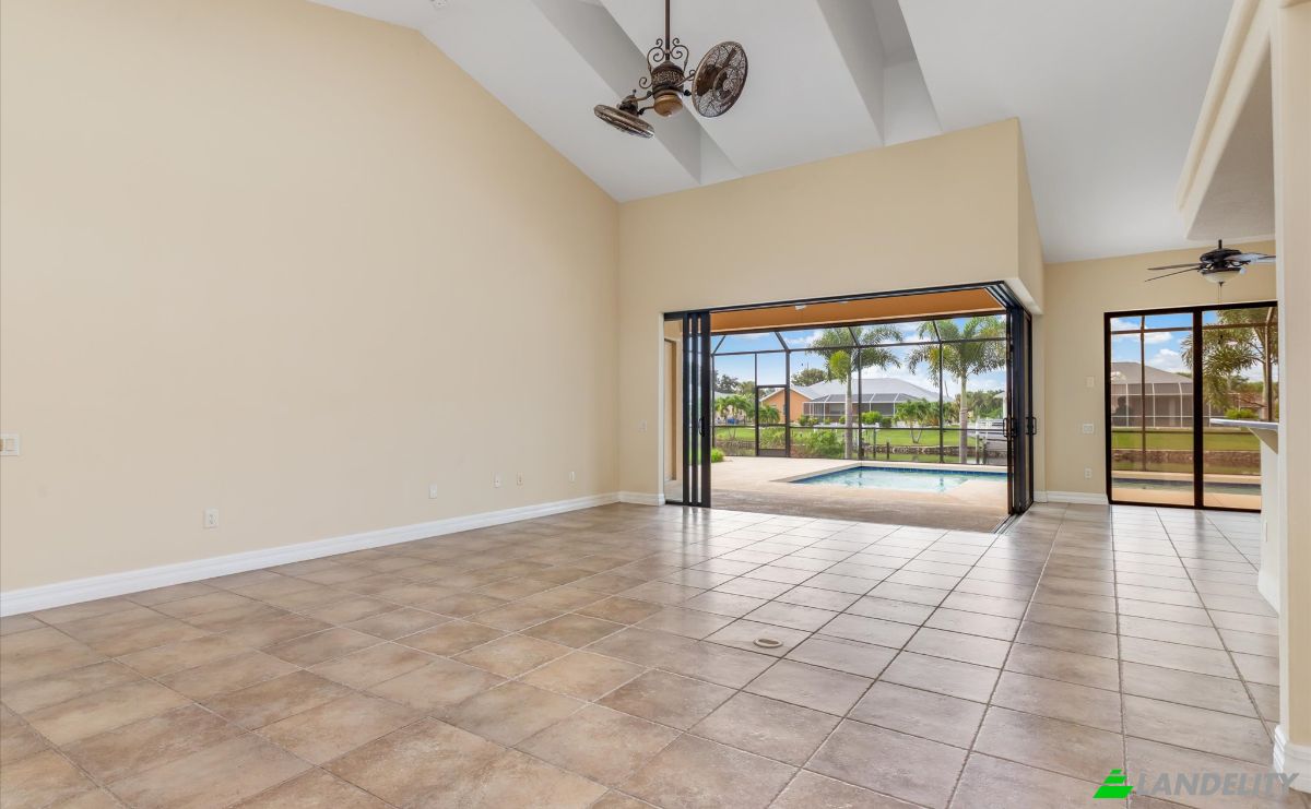 Maison unifamiliale à vendre 18653 Ohara Dr, Port Charlotte, Charlotte County, Florida, United States, FL 33948, USA. Photo 7
