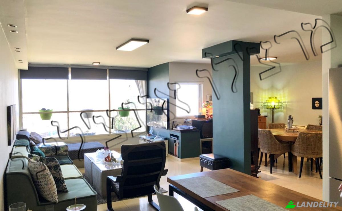 Apartment for Sale Maalot St 5, Holon, Ezor Holon, Center District, Israel. Photo 2