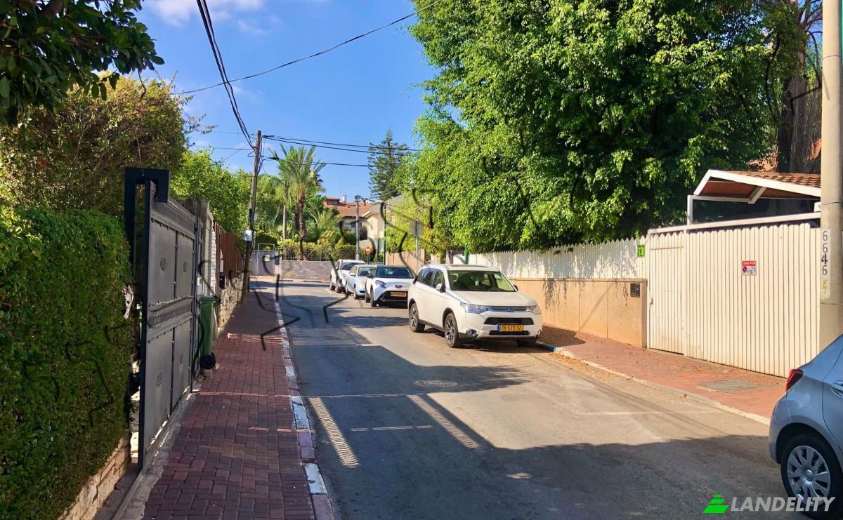 Casa de una sola familia en venta YL Perets St 9, Petah Tikva, Petach Tikva, Center District, Israel. Foto 12