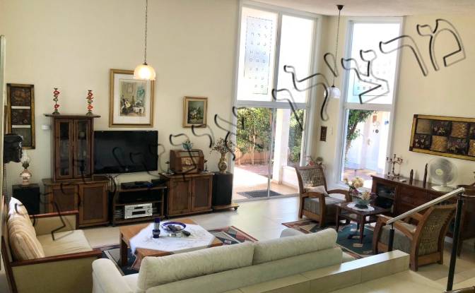 Casa de una sola familia en venta YL Perets St 9. Foto#3
