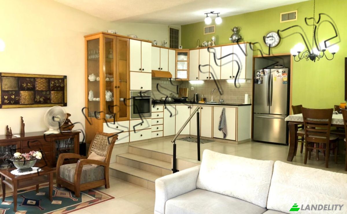 Casa de una sola familia en venta YL Perets St 9, Petah Tikva, Petach Tikva, Center District, Israel. Foto 5