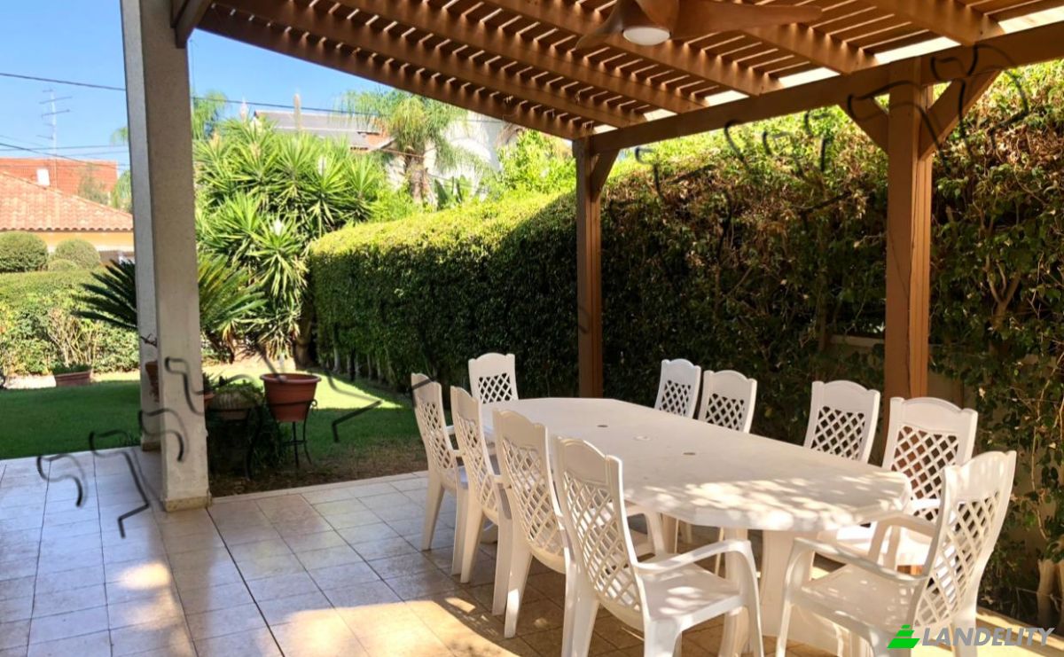 Casa de una sola familia en venta YL Perets St 9, Petah Tikva, Petach Tikva, Center District, Israel. Foto 7