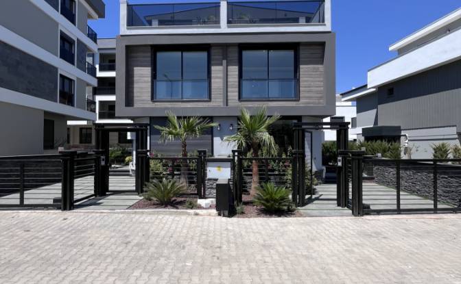 Triplex for Sale - Seferihisar, Turkiye