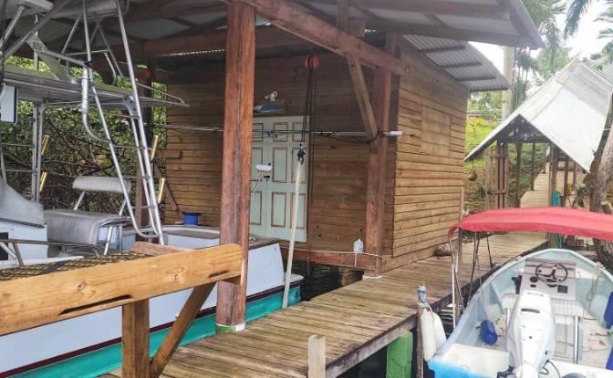Eengezinswoning Te koop Bastimentos, Bastimento. Foto#4