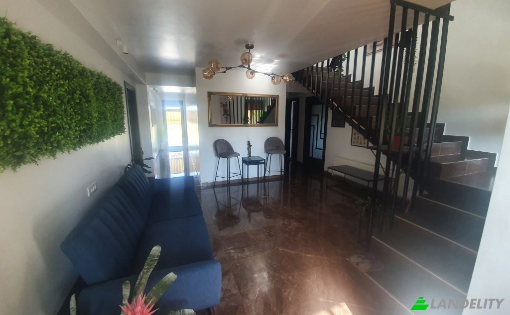 Single Family Home for Sale Strada Vasile Lupu, Curtea de Arges 115300, Curtea de Arges, Arges, Romania. Photo 3