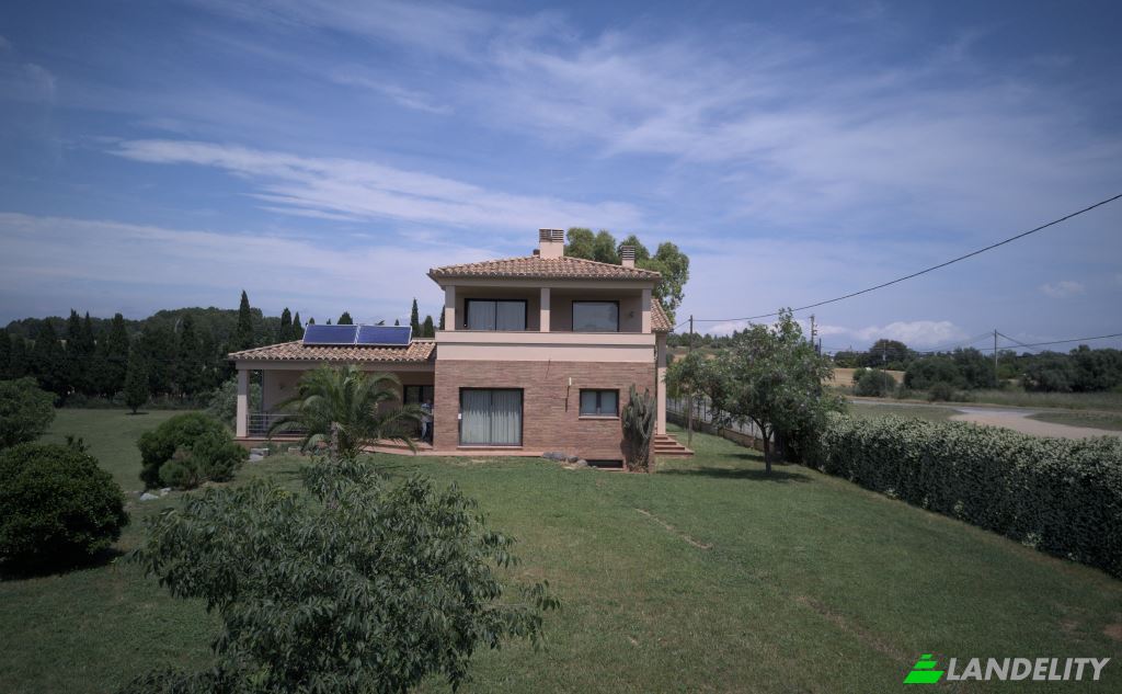 Single Family Home for Sale Carrer Comes, Santa Eulalia, Palau de Santa Eulalia, Girona, Catalonia, Spain. Photo 12