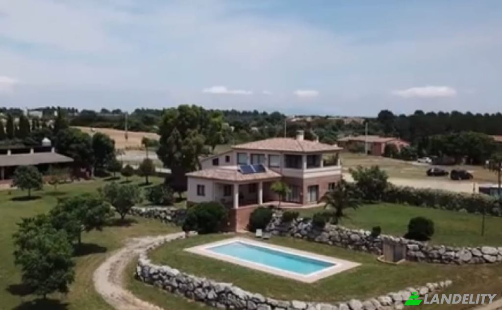 Single Family Home for Sale Carrer Comes, Santa Eulalia, Palau de Santa Eulalia, Girona, Catalonia, Spain. Photo 1