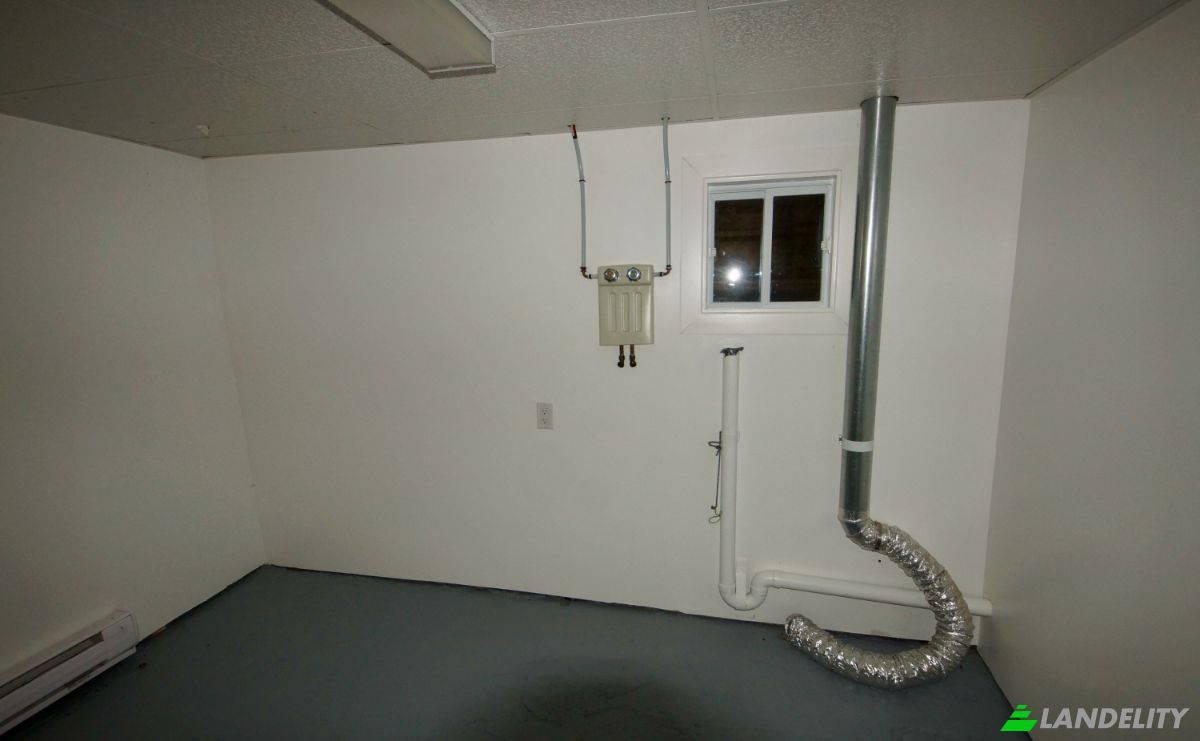 Townhouse for Rent 1985 Chem du Bord-du-Lac-Lakeshore, Dorval, Montreal, Quebec, Canada, QC H9S 2G2. Photo 19