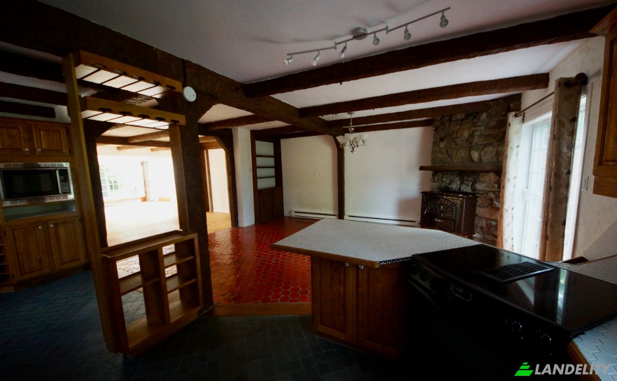 Townhouse for Rent 1985 Chem du Bord-du-Lac-Lakeshore, Dorval, Montreal, Quebec, Canada, QC H9S 2G2. Photo 9