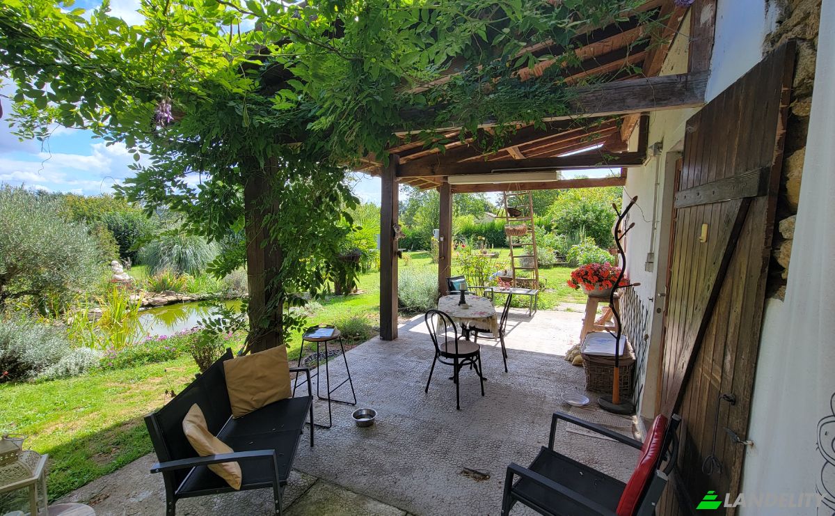 Single Family Home for Sale 49 Pass de la Soupeze, 87230 Dournazac, Dournazac, Haute-Vienne, Nouvelle-Aquitaine, France. Photo 3