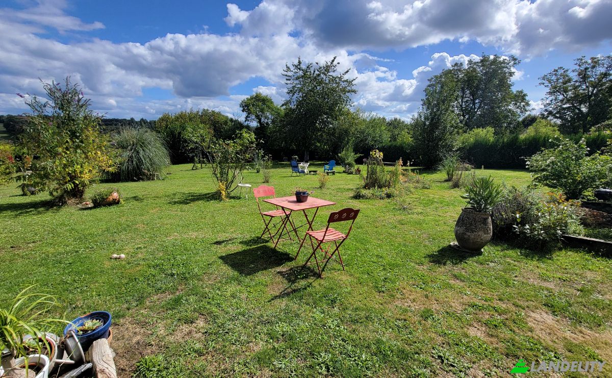 Single Family Home for Sale 49 Pass de la Soupeze, 87230 Dournazac, Dournazac, Haute-Vienne, Nouvelle-Aquitaine, France. Photo 5