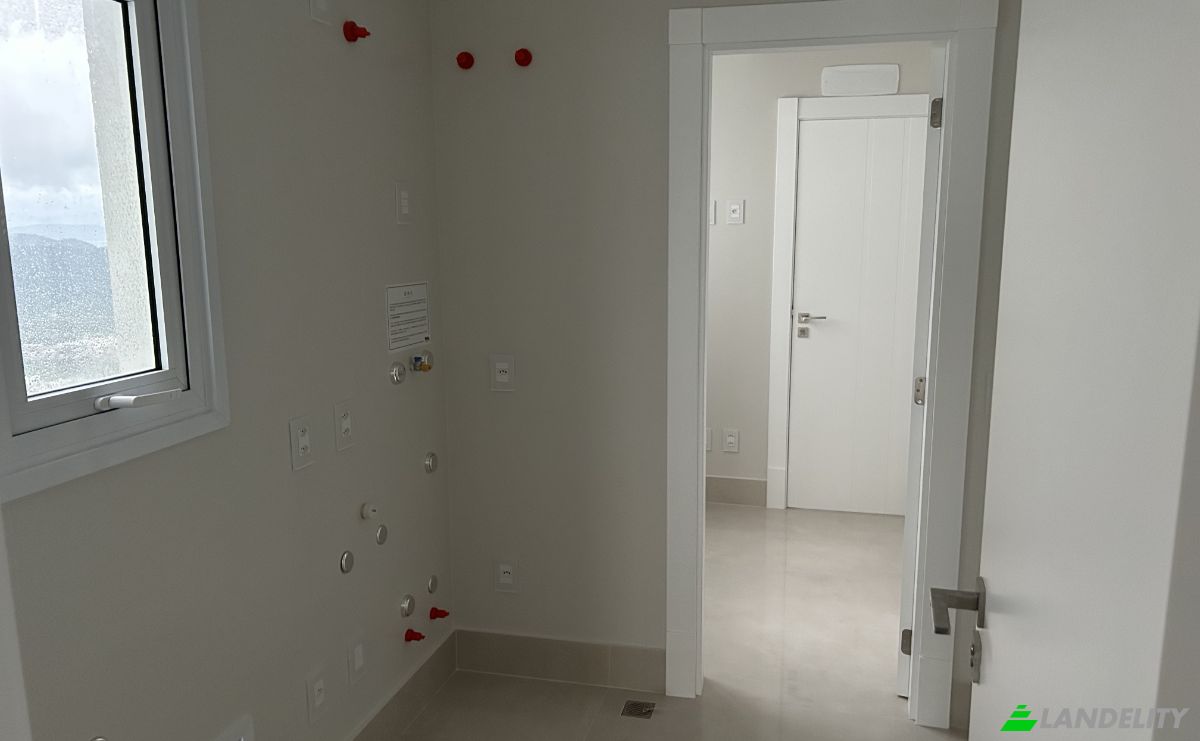 Apartment for Sale Av Atlantica, Barra Sul, Balneario Camboriu, State of Santa Catarina, Brazil, 88336. Photo 8