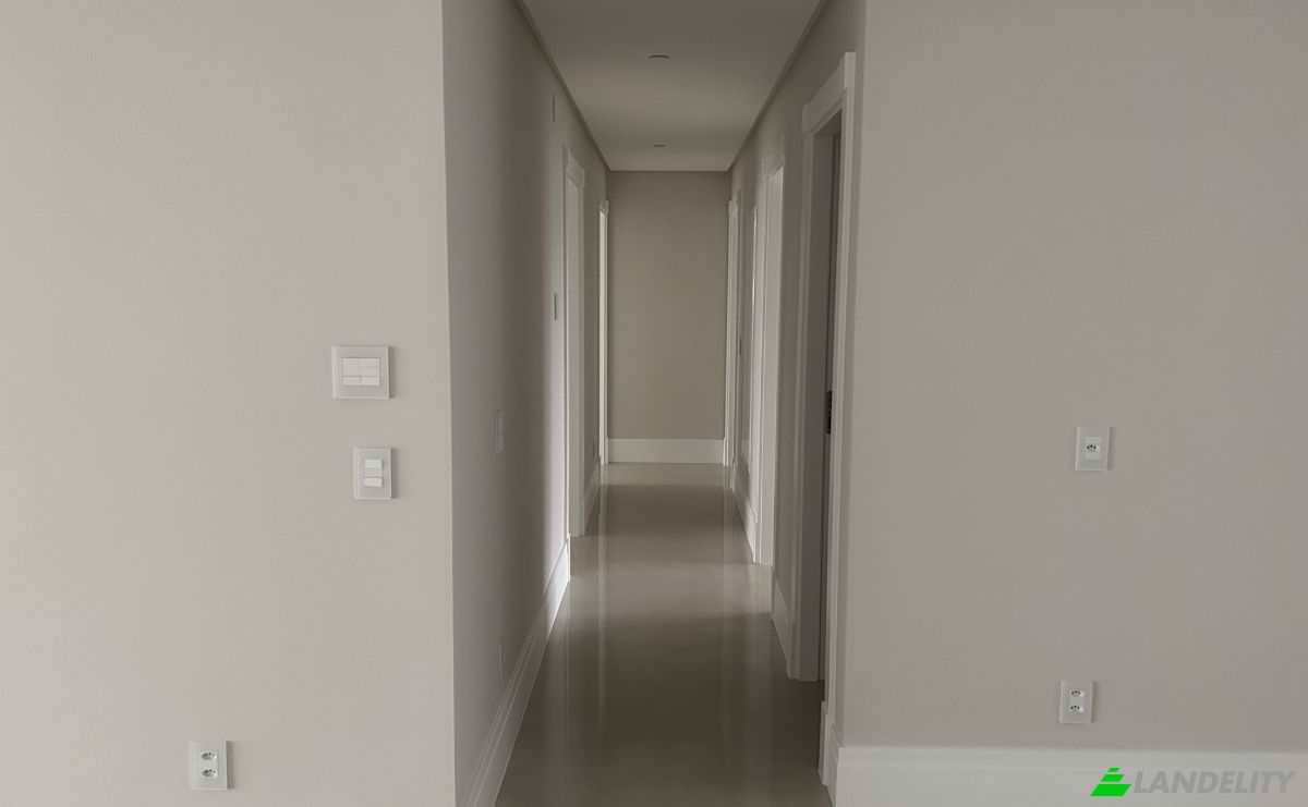 Apartment for Sale Av Atlantica, Barra Sul, Balneario Camboriu, State of Santa Catarina, Brazil, 88336. Photo 11