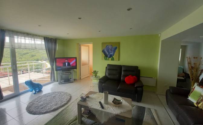 Single Family Home for Sale 7- 27, 9620 Varna. Photo#20