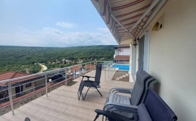 Single Family Home for Sale 7- 27, 9620 Varna. Photo#22