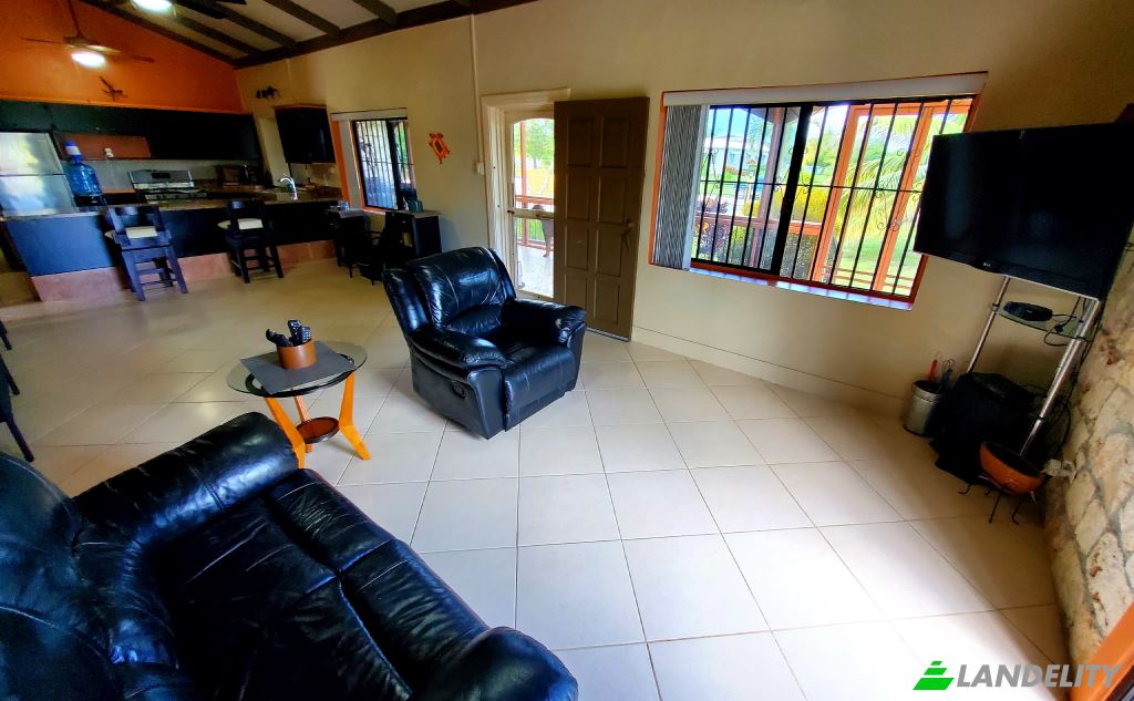 Casa de una sola familia en venta Contrabando Cove, Consejo, Corozal District, Belize. Foto 8