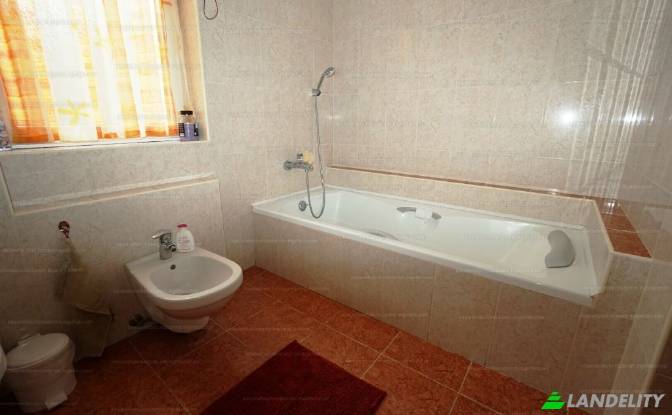 Single Family Home for Sale Aszofo. Photo#5