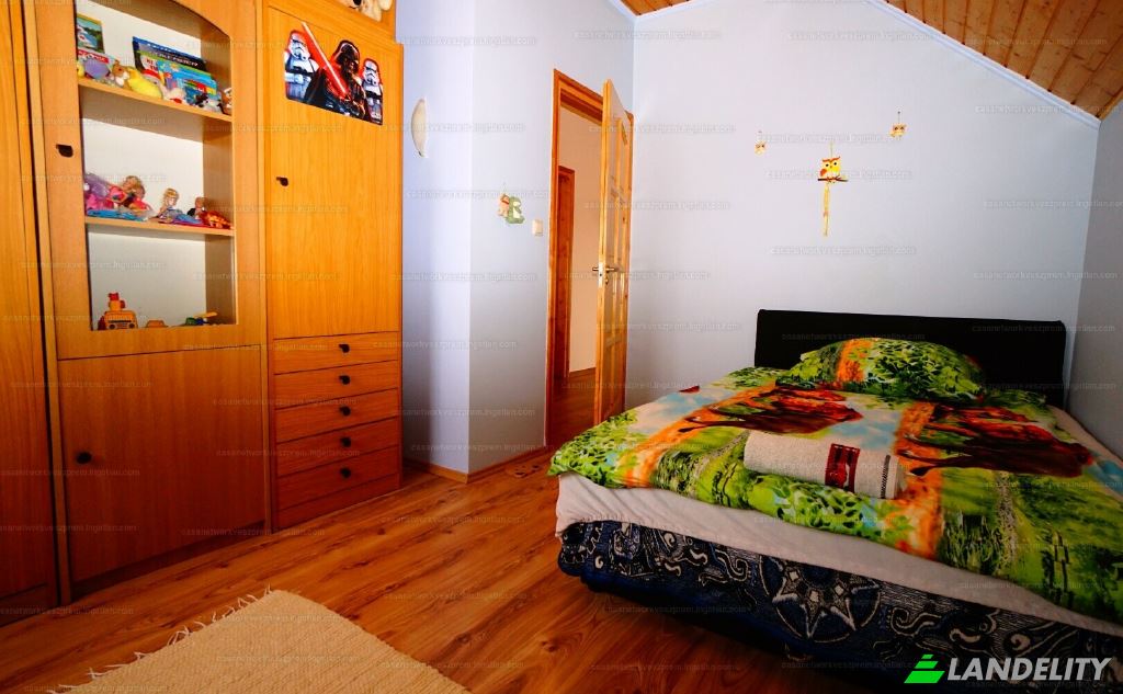 Single Family Home for Sale Aszofo, Balatonfured District, Veszprem, Hungary, Kobolkuti ut. Photo 8