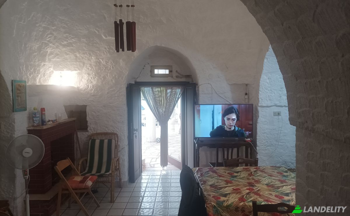 Villa for Sale 72017 Ostuni, Ostuni, Province of Brindisi, Apulia, Italy. Photo 3